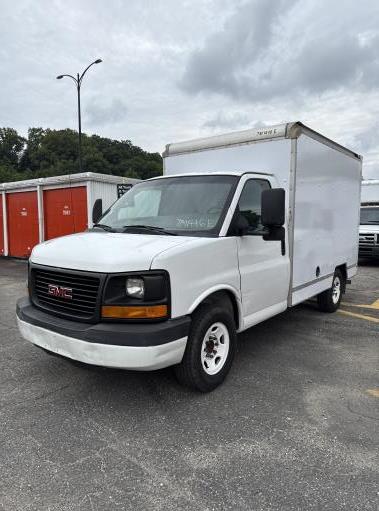 Used 2013 10 ' Box Truck for sale