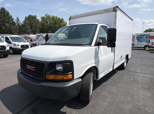 Used 2013 10 ' Box Truck for sale
