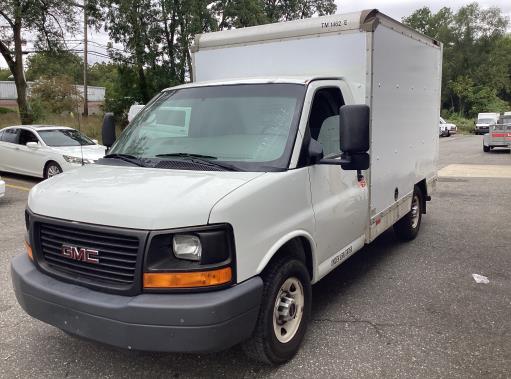 Used 2013 10 ' Box Truck for sale
