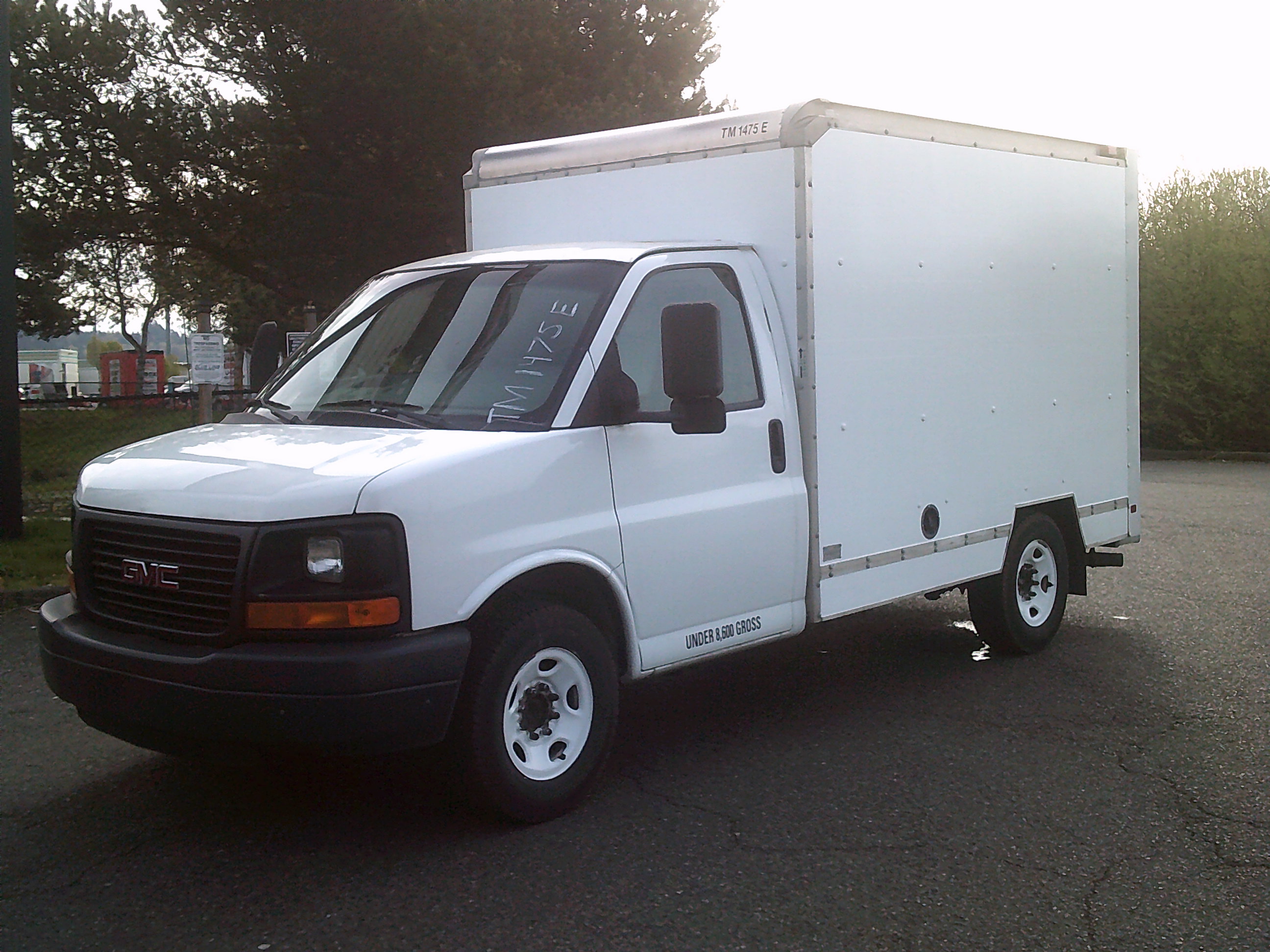 Used 2013 10 ' Box Truck for sale
