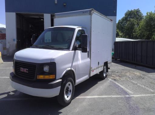 Used 2013 10 ' Box Truck for sale