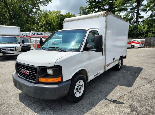 Used 2013 10 ' Box Truck for sale