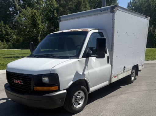 Used 2013 10 ' Box Truck for sale