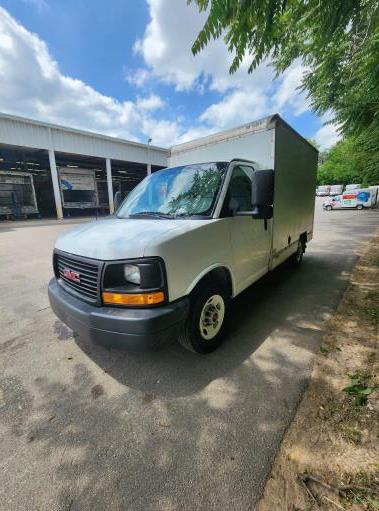 Used 2012 10 ' Box Truck for sale