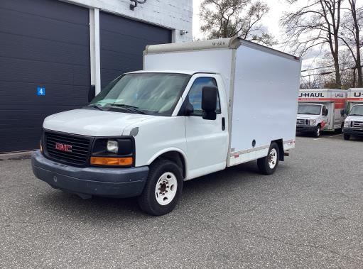 Used 2011 10 ' Box Truck for sale