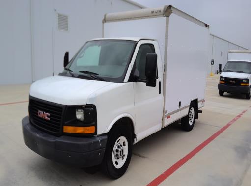 Used 2011 10 ' Box Truck for sale