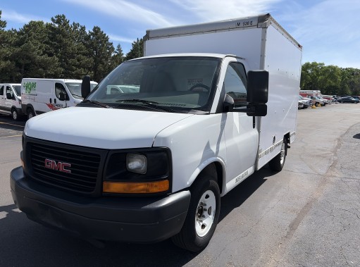 Used 2013 10 ' Box Truck for sale