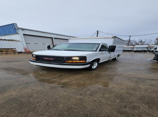 Used 2013 10 ' Box Truck for sale