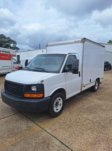 Used 2012 10 ' Box Truck for sale