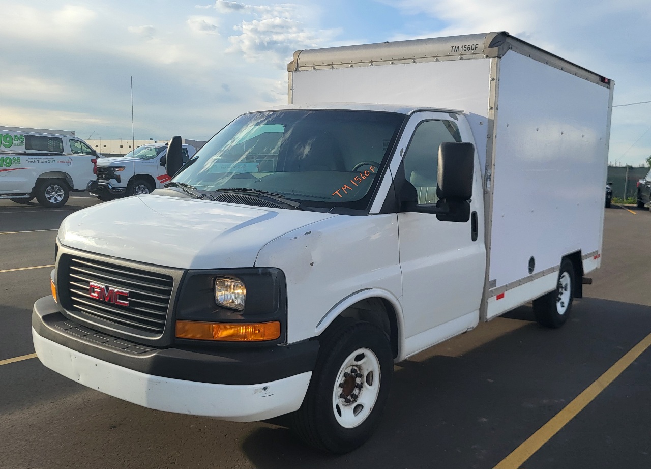 Used 2012 10 ' Box Truck for sale