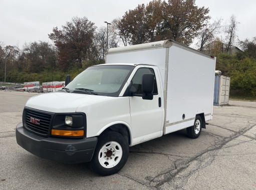 Used 2011 10 ' Box Truck for sale
