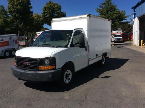 Camión con caja de 201310 ft usado a la venta
