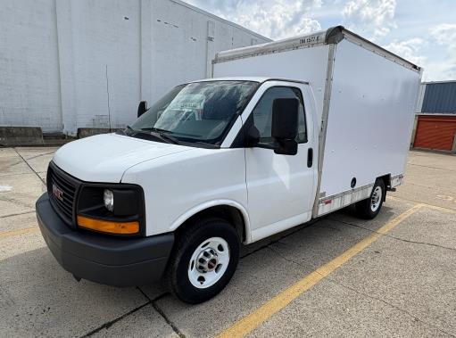 Used 2013 10 ' Box Truck for sale