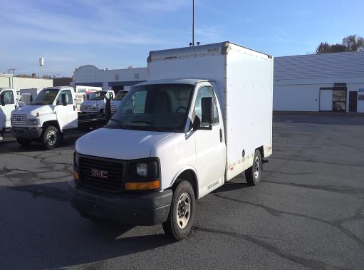Used 2013 10 ' Box Truck for sale