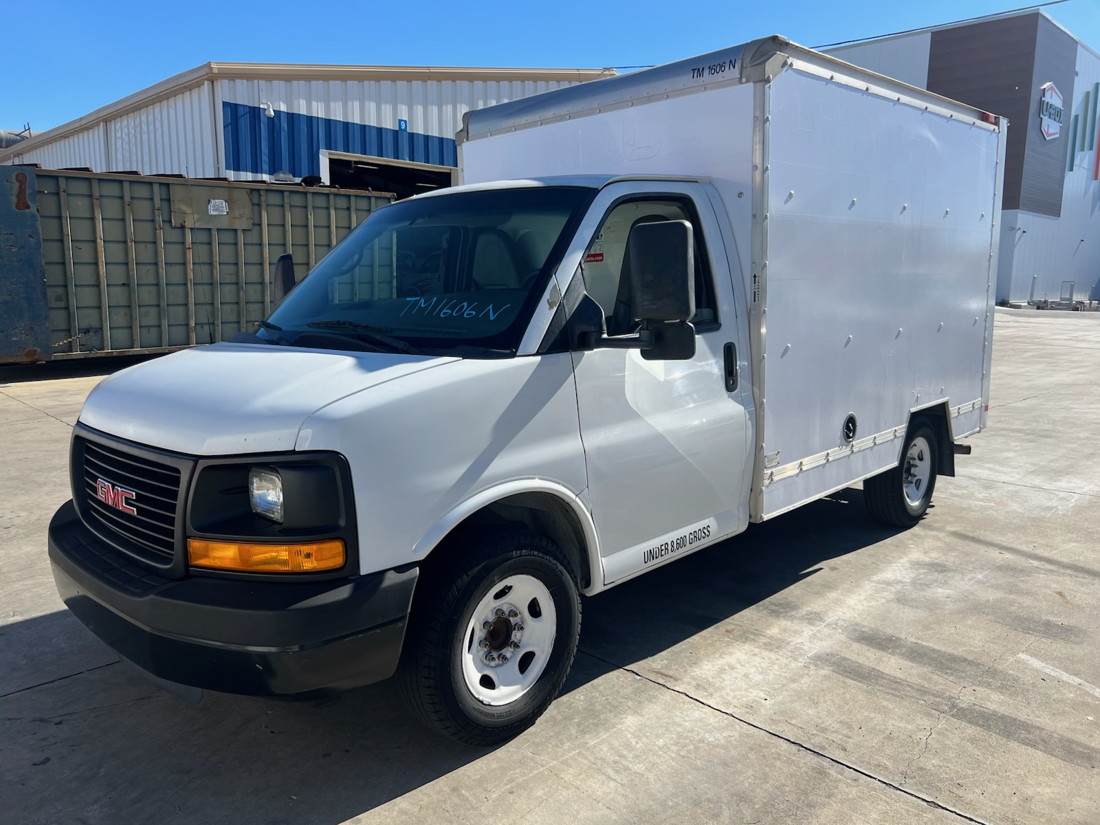 Used 2011 10 ' Box Truck for sale