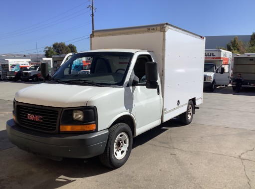 Used 2013 10 ' Box Truck for sale