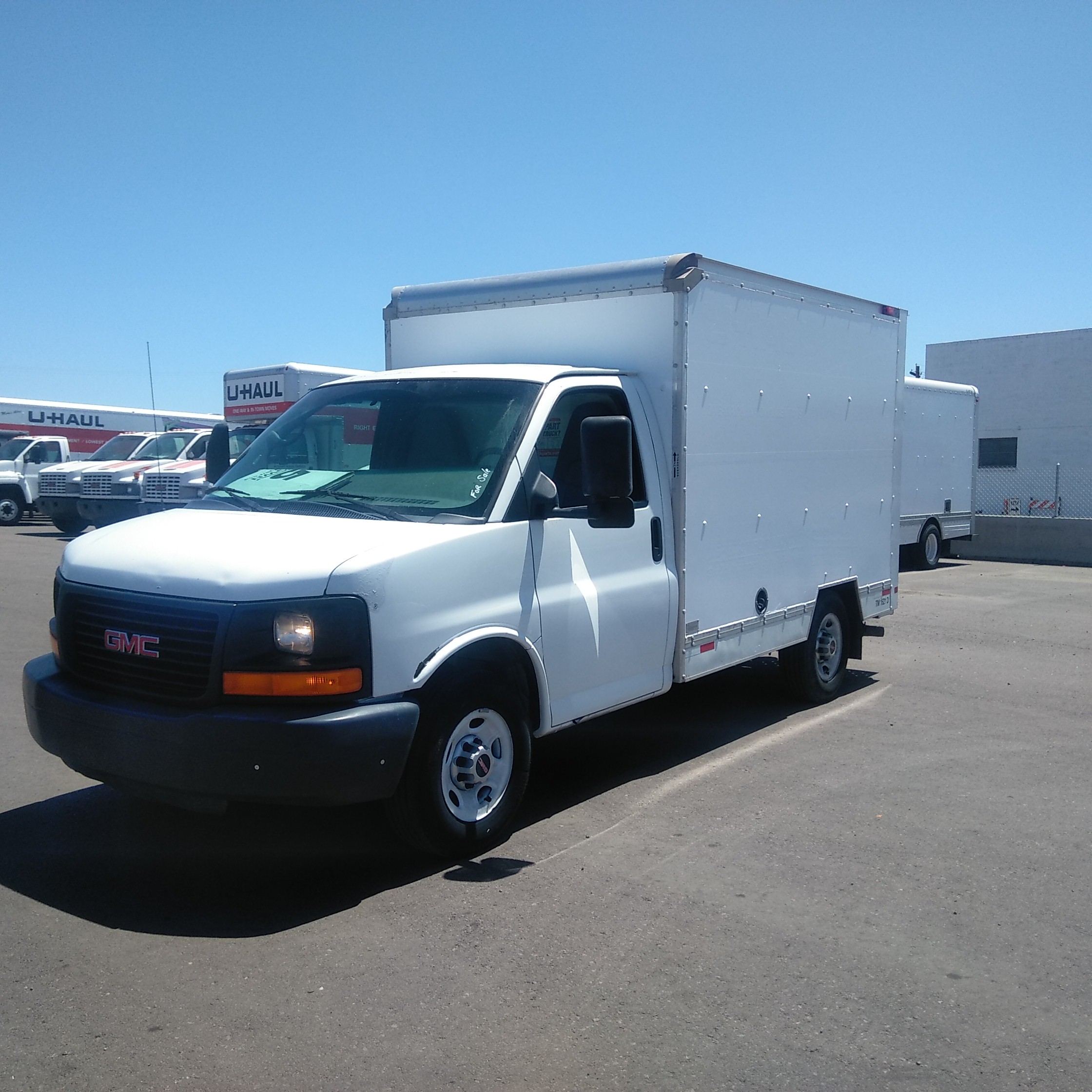 Albums 99+ Pictures picture of a box truck Updated