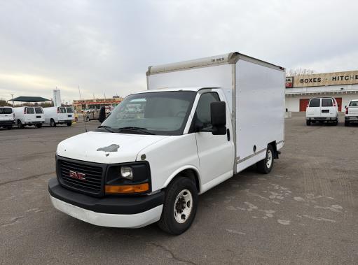 Used 2011 10 ' Box Truck for sale