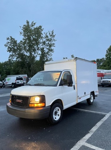 Used 2012 10 ' Box Truck for sale