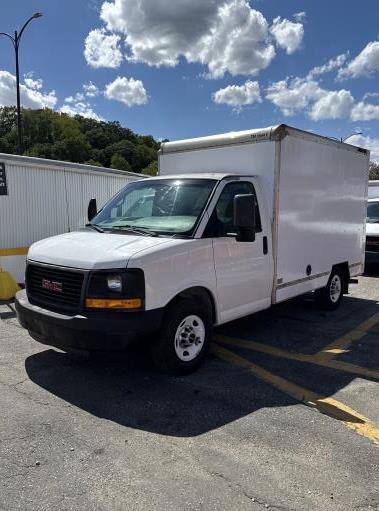 Used 2012 10 ' Box Truck for sale