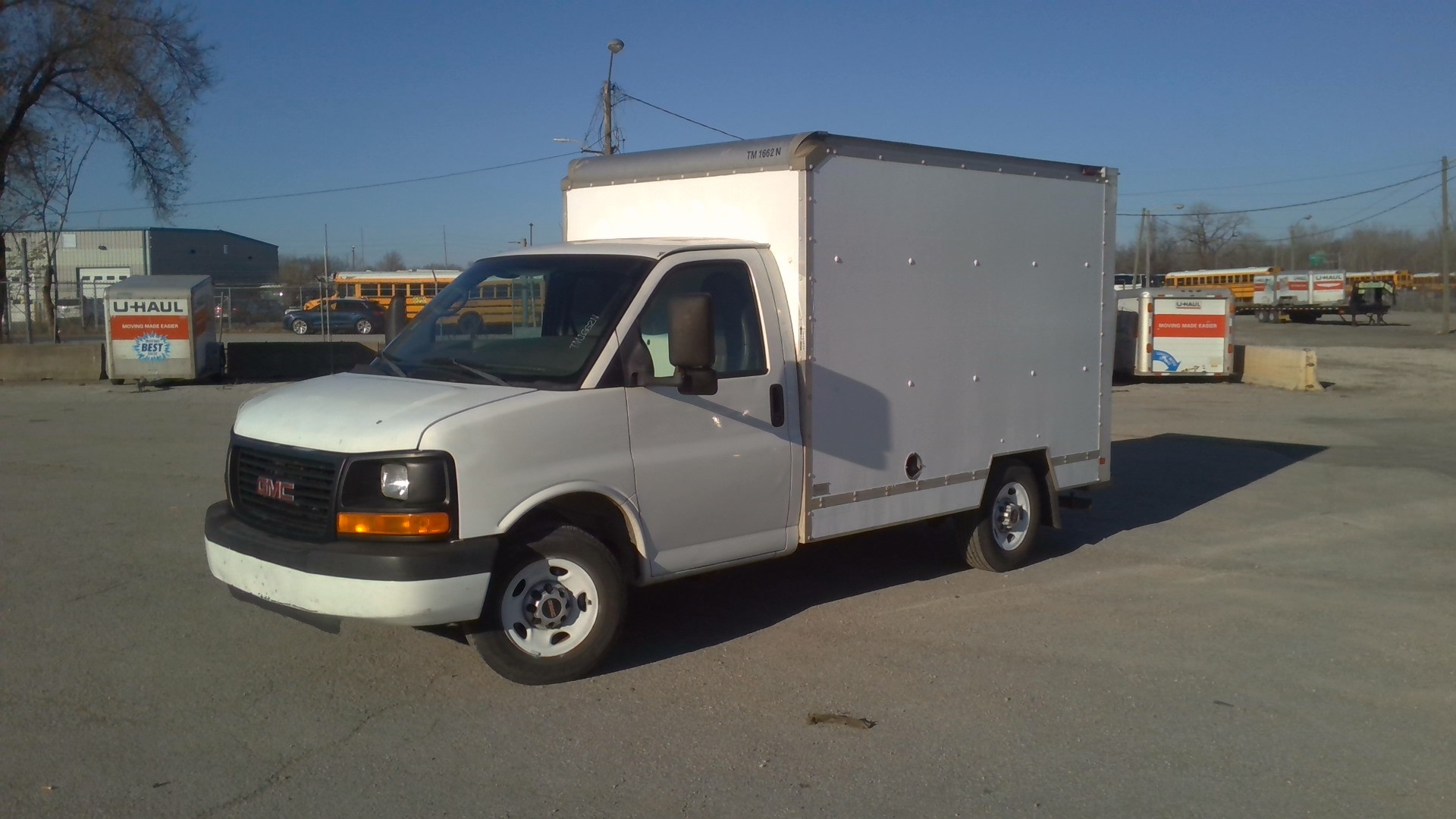 Used 2011 10 ' Box Truck for sale