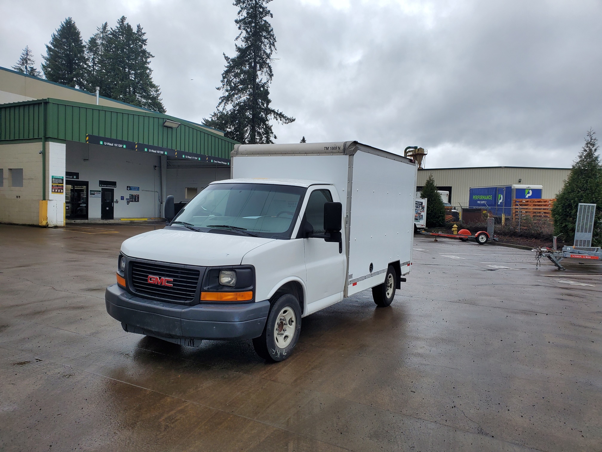 2011 10' Box Truck for Sale in Tualatin, OR 97035 | U-Haul Truck Sales