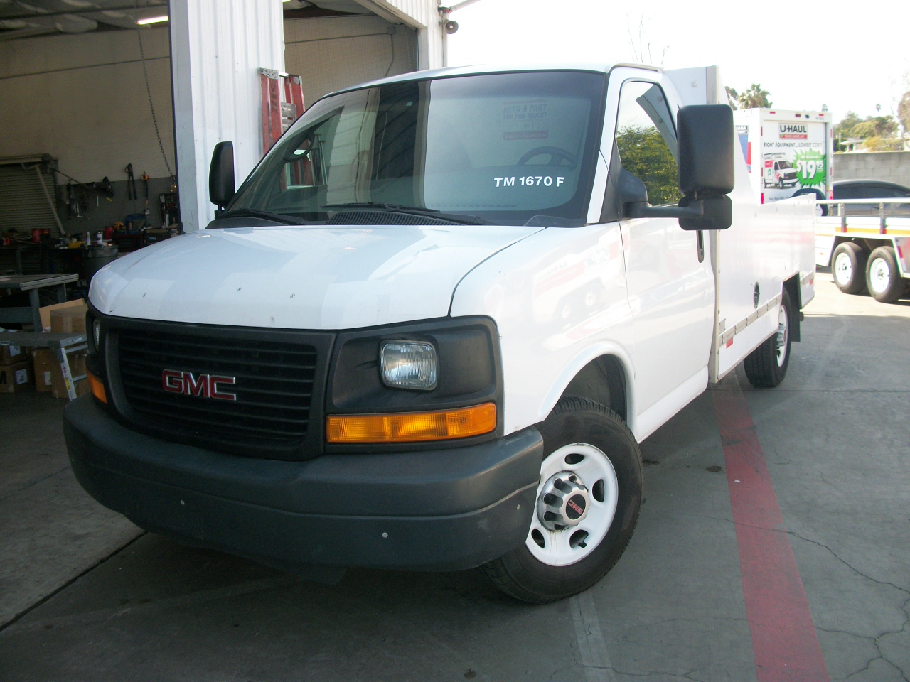 Used 2012 10 ' Box Truck for sale