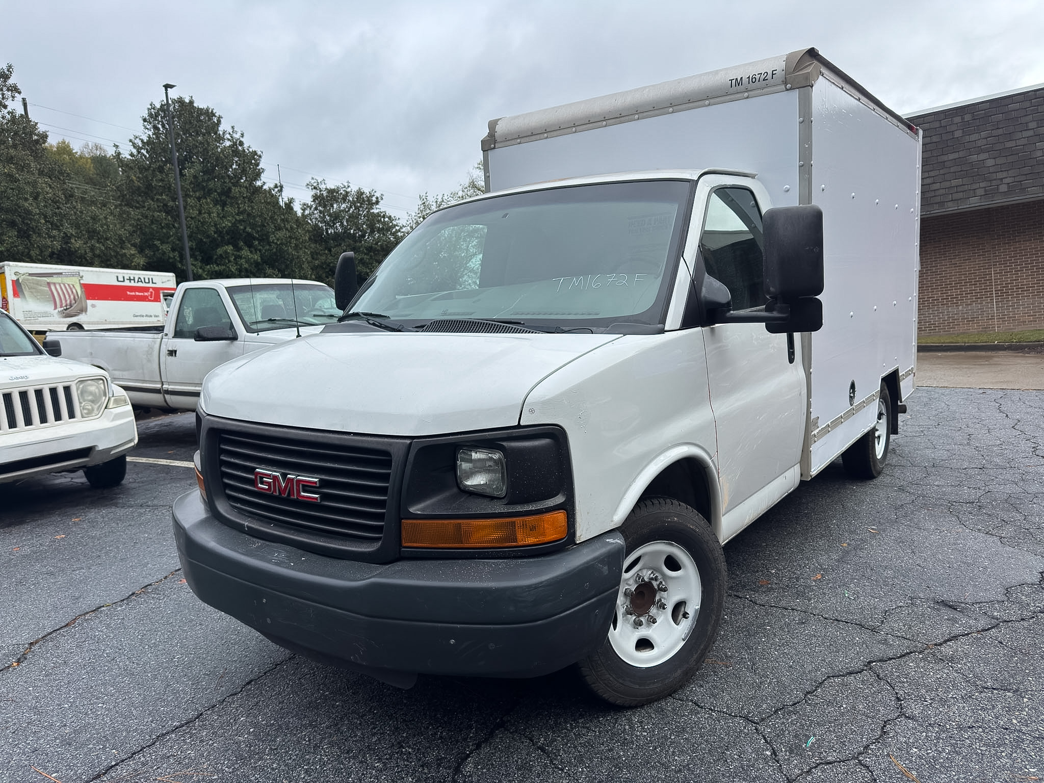 Used 2012 10 ' Box Truck for sale
