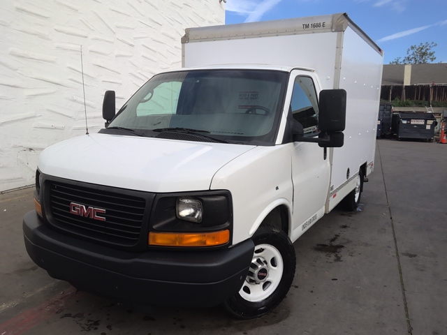 Used 2013 10 ' Box Truck for sale