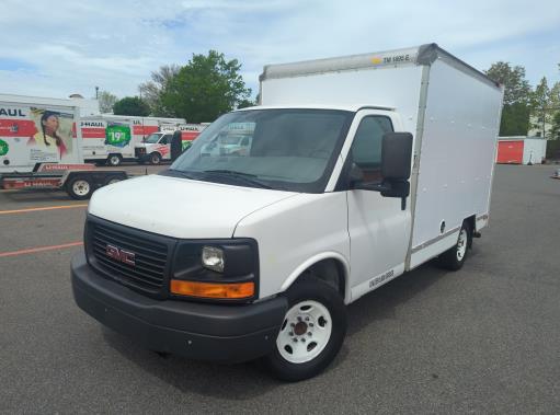 Used 2013 10 ' Box Truck for sale