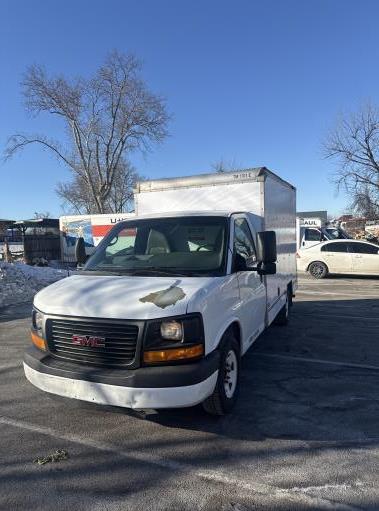 Used 2013 10 ' Box Truck for sale