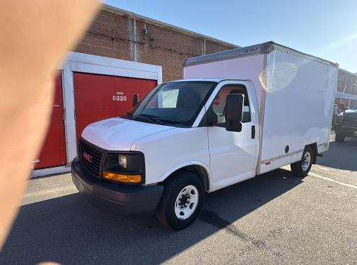 Used 2012 10 ' Box Truck for sale