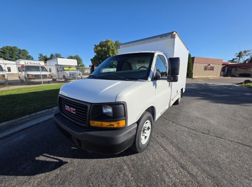 Used 2012 10 ' Box Truck for sale