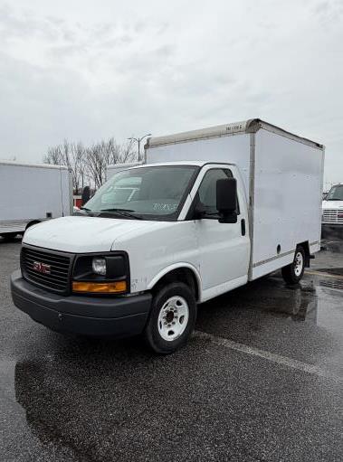 Used 2013 10 ' Box Truck for sale