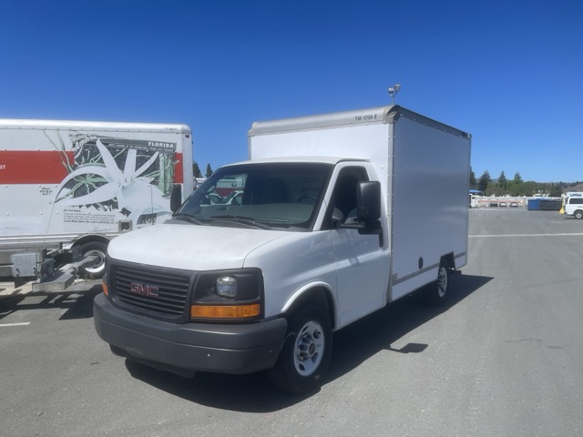 Used 2013 10 ' Box Truck for sale