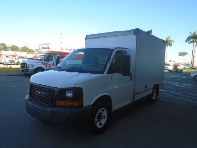 Used 2013 10 ' Box Truck for sale