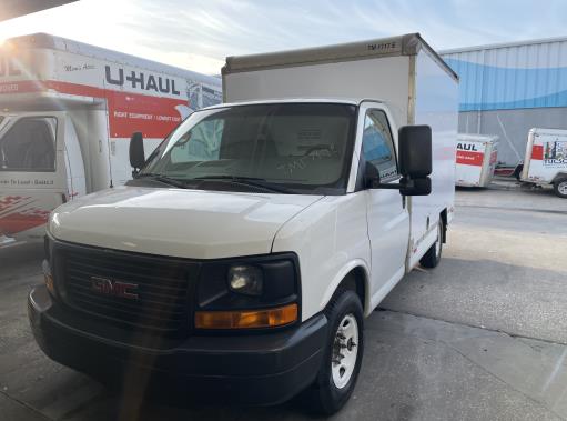 Used 2013 10 ' Box Truck for sale