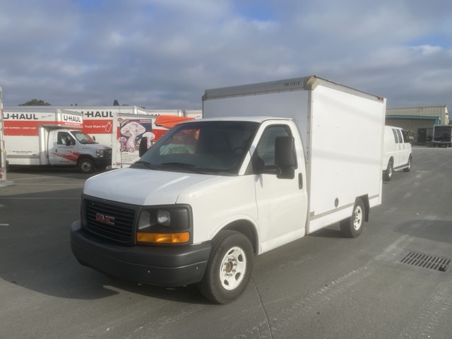 Used 2013 10 ' Box Truck for sale