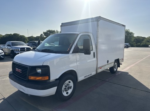 Used 2013 10 ' Box Truck for sale