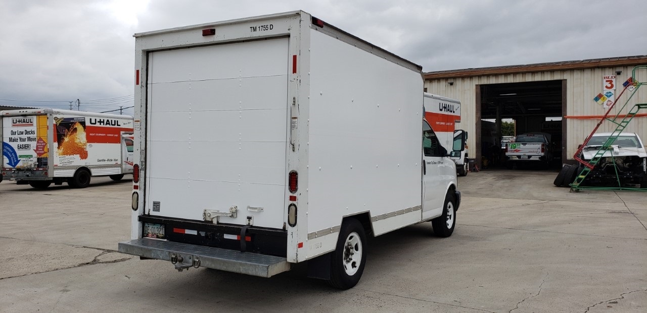 2010 10' Box Truck for Sale in City Of Industry, CA 91744 UHaul