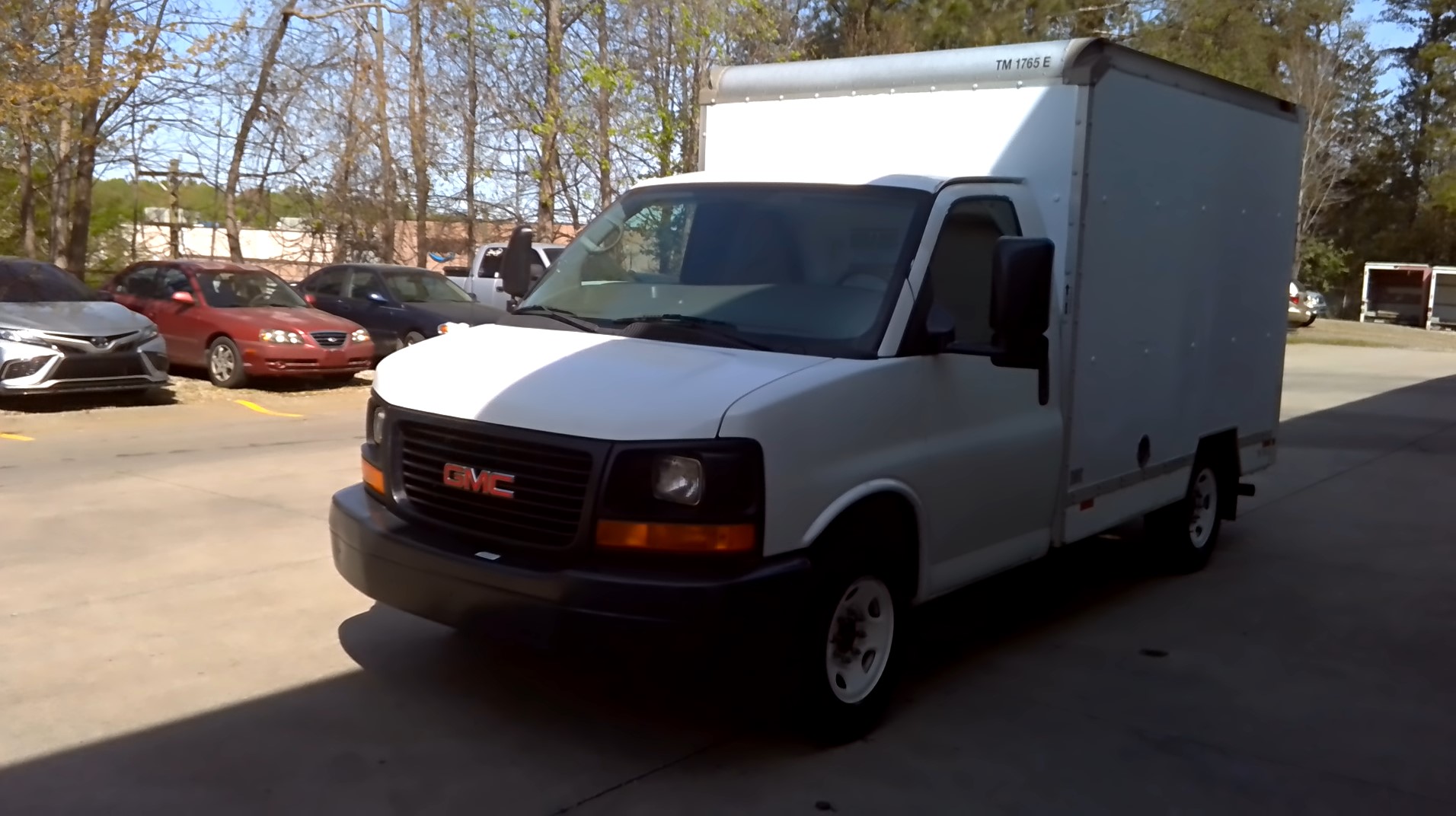 Used 2013 10 ' Box Truck for sale