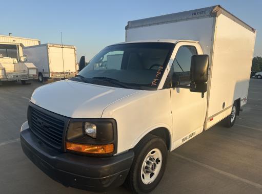 Used 2013 10 ' Box Truck for sale