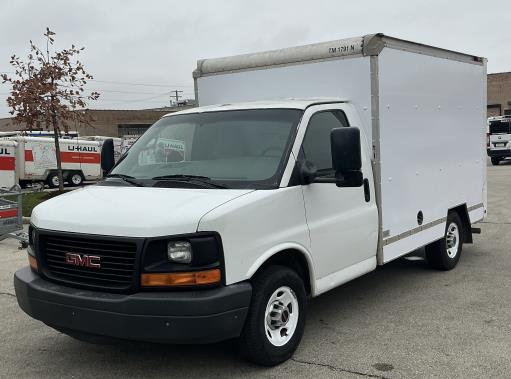 Used 2011 10 ' Box Truck for sale