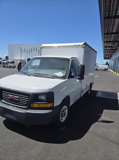 Used 2013 10 ' Box Truck for sale