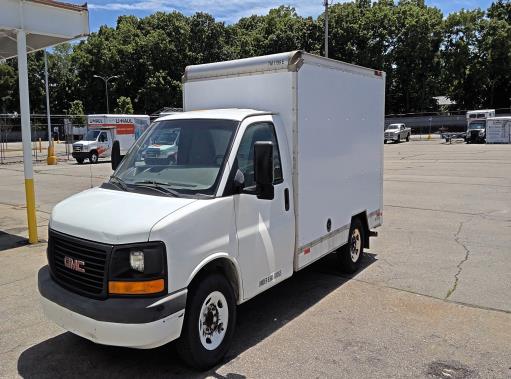 Used 2013 10 ' Box Truck for sale