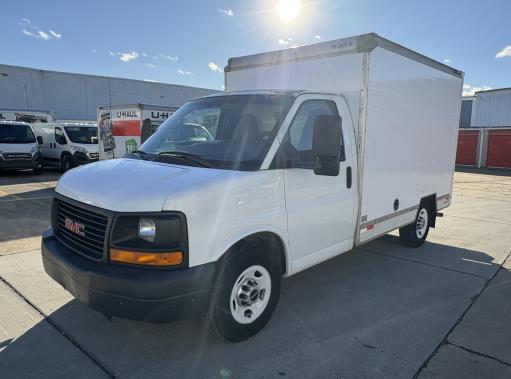 Used 2011 10 ' Box Truck for sale