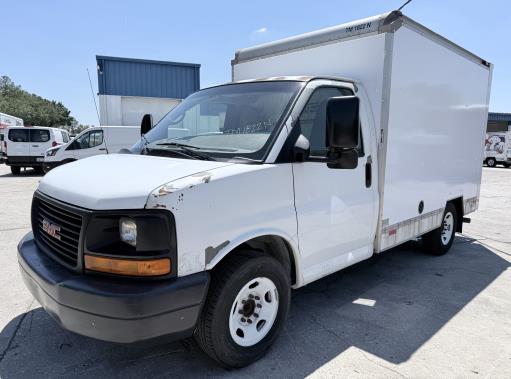 Used 2011 10 ' Box Truck for sale