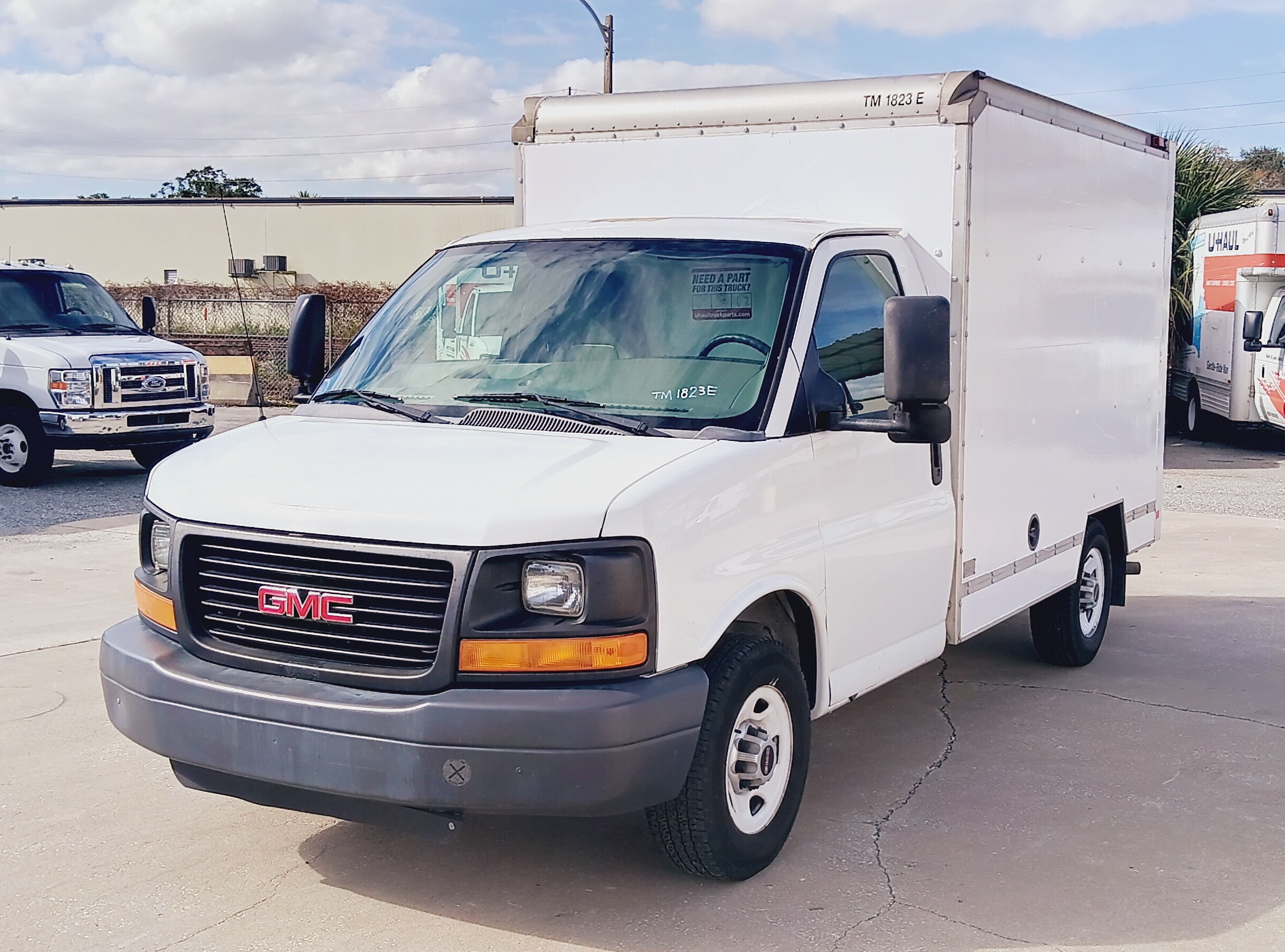 Used 2013 10 ' Box Truck for sale