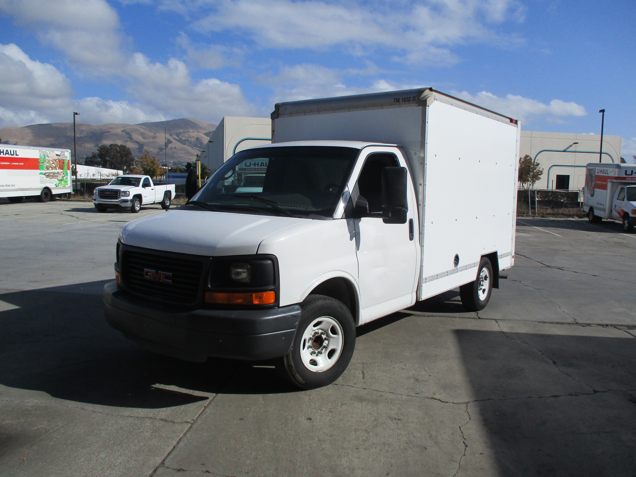 2010 10' Box Truck for Sale in Fremont, CA 94538 UHaul