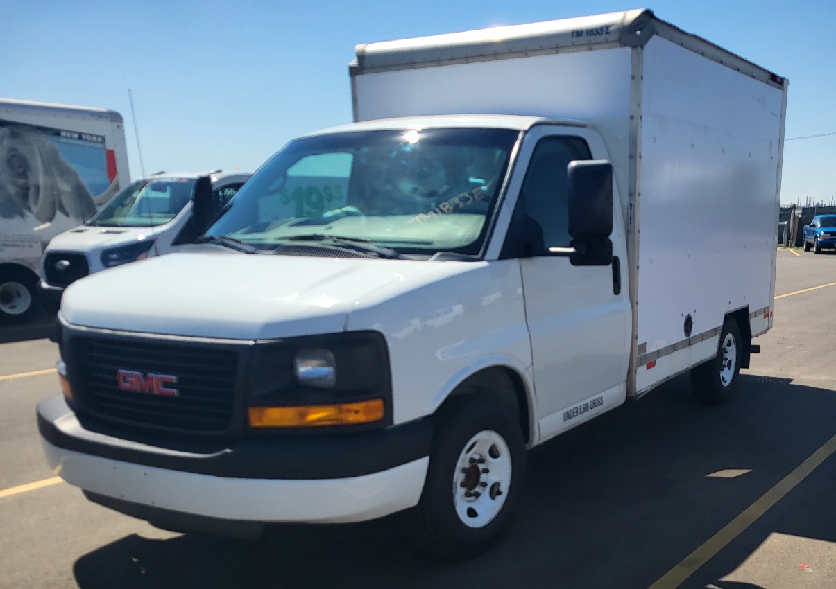 Used 2013 10 ' Box Truck for sale